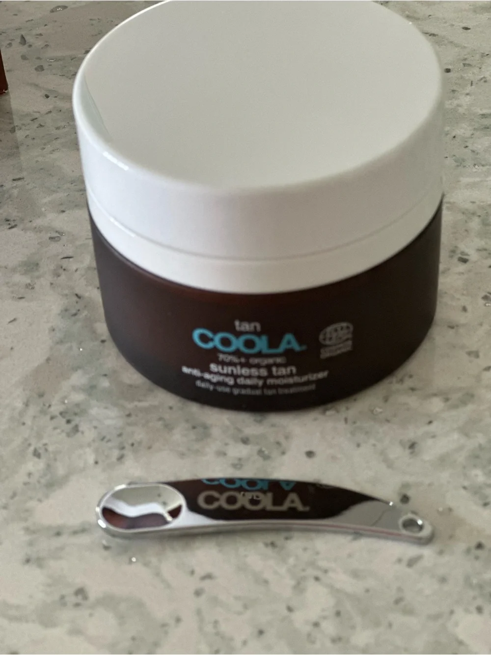 COOLA Brown Jar Sunless Tan Anti-Aging Daily Moisturizer - Picture 3 of 9